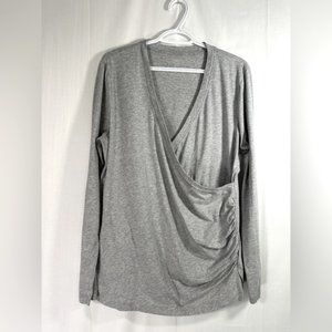 LOVE by GAP nursing/ maternity/breastfeeding long sleeve tee XL